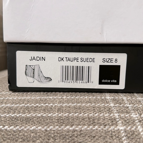 Dolce vita taupe booties - Picture 2 of 3